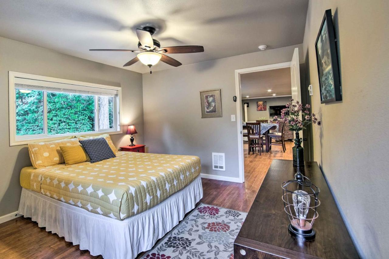 Coos Bay Retreat Less Than 2 Mi To Marina And Casino! Esterno foto